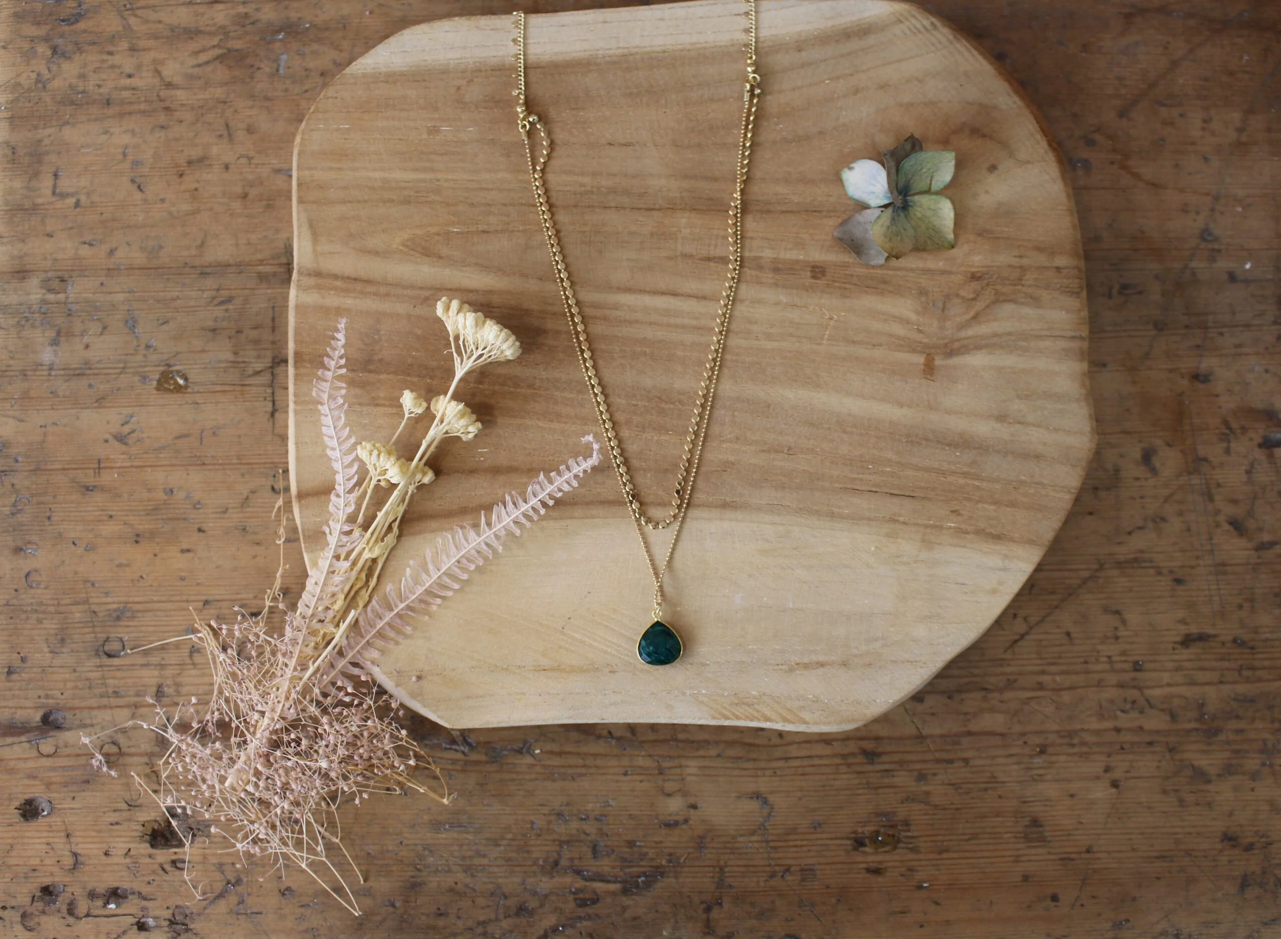 Collier double rang INSPIRATION silimanite verte ( chaine plate et diamantée )